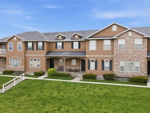 Condo for sale in West Jordan, Utah