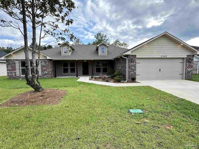 House for sale in Pace, Florida