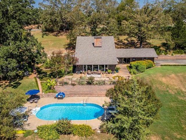 House for sale in Ark