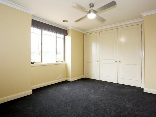 Townhouse for rent in Moonee Ponds, Melbourne