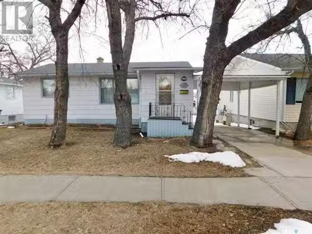 House for sale in Assiniboia, Saskatchewan