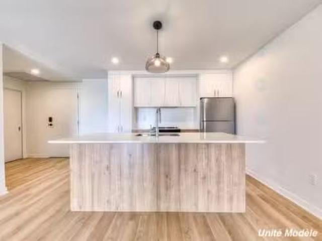 Condo for sale in Roussillon, Quebec