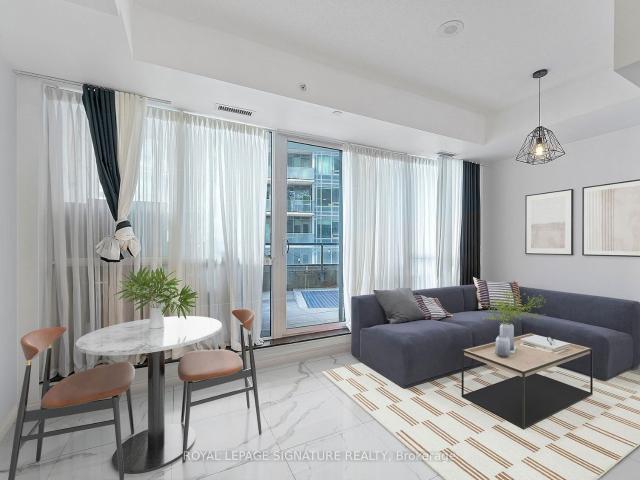 Condo for sale in Toronto, Golden Horseshoe