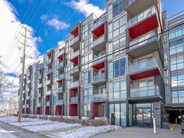 Condo for sale in Woburn, Ontario