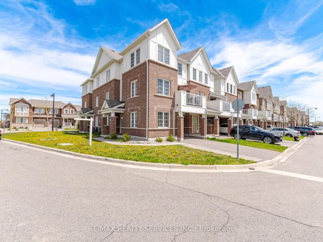 Townhouse for sale in Woburn, Ontario