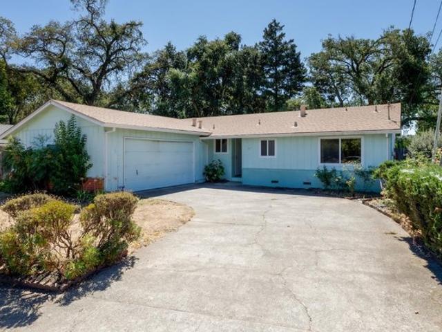 House for sale in Cloverdale, California