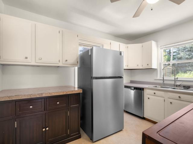 House for sale in Hartford, Washington County