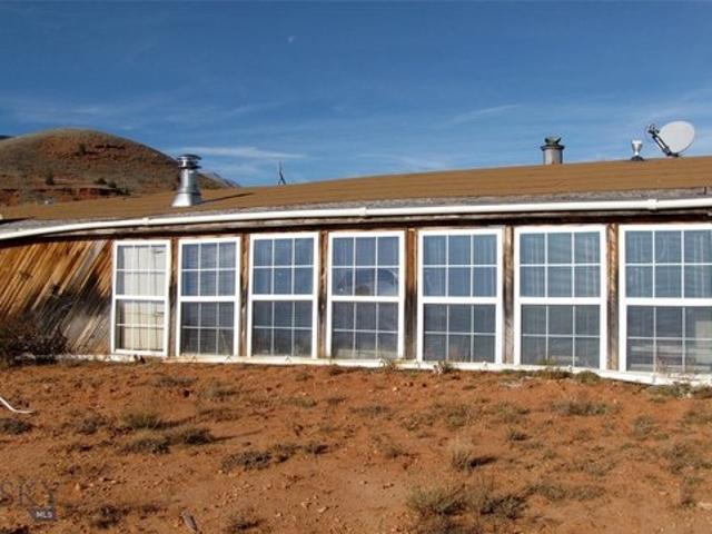 House for sale in Bridger, Montana