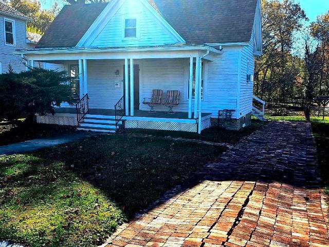 House for sale in Carlinville, Illinois