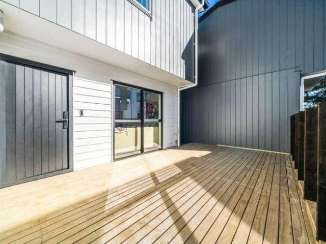 Townhouse for rent in Conifer Grove, Papakura