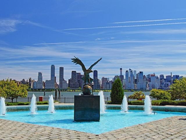 Townhouse for rent in West New York