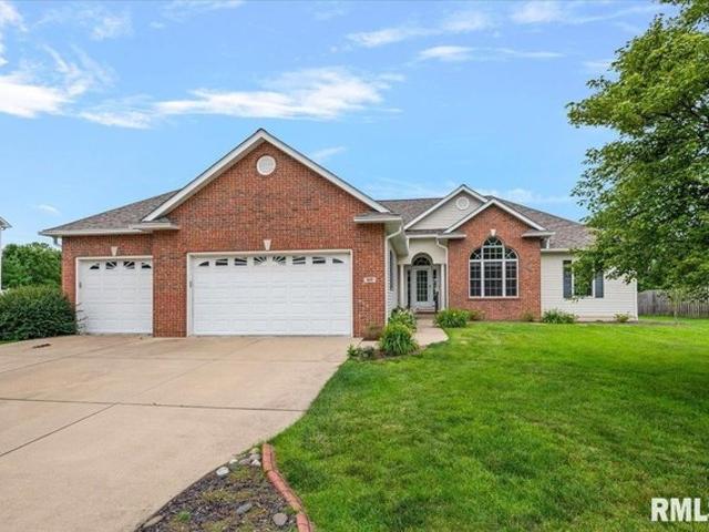 House for sale in Rochester, Illinois