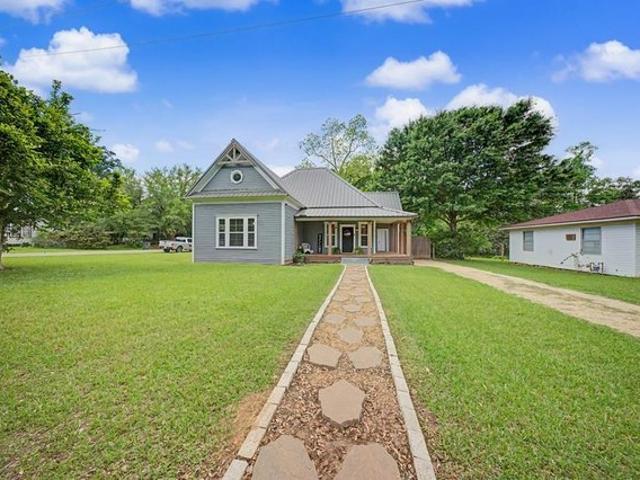 House for sale in Newton, Texas