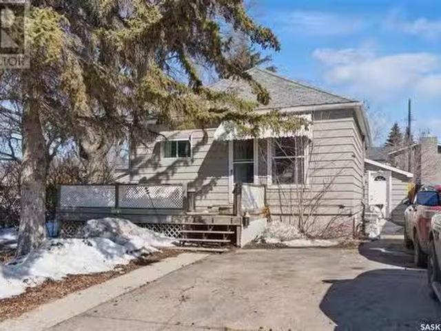 House for sale in Saskatoon, Saskatchewan