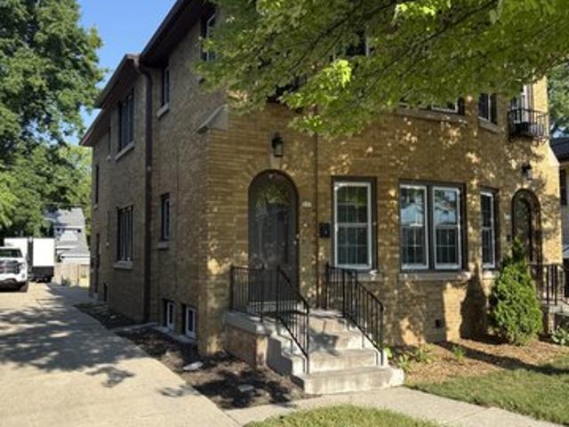 Townhouse for rent in Wauwatosa, Wisconsin