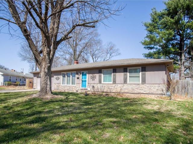 House for sale in Blue Springs, Missouri