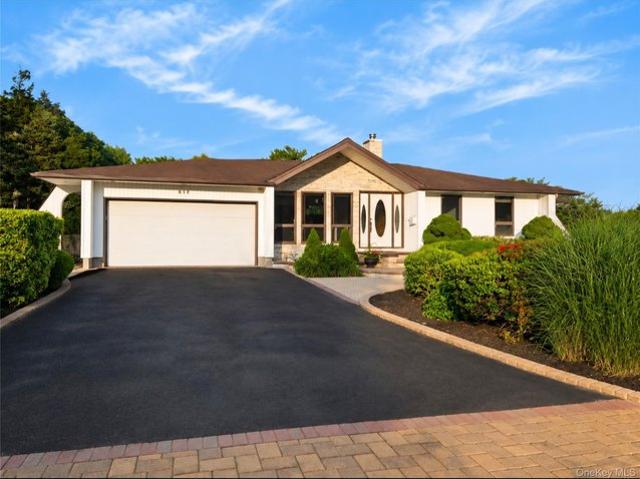 House for sale in Bohemia, New York