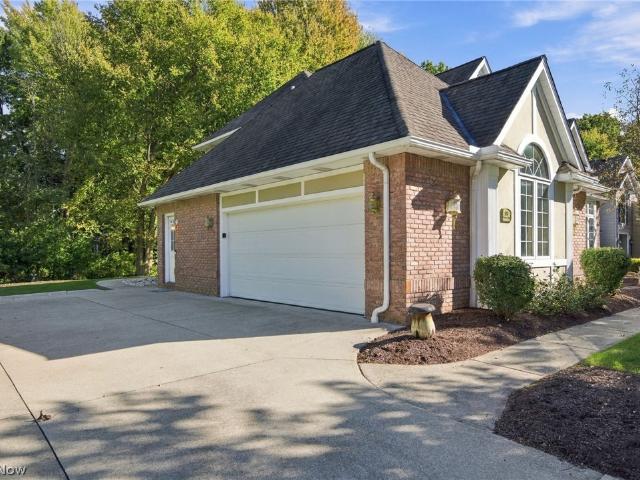 House for sale in Avon Lake, Lorain County