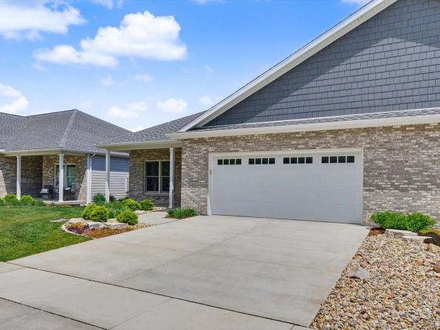 Condo for sale in Fairbury, Illinois