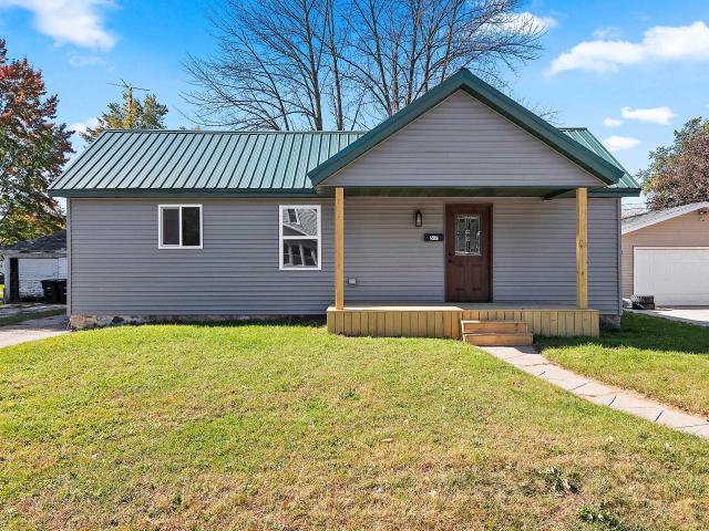 House for sale in Shawano, Shawano County