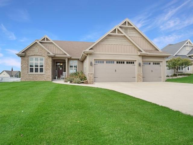 House for sale in Slinger, Washington County