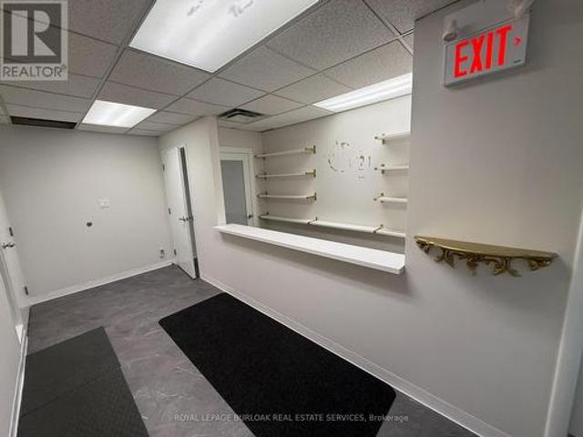 Commercial for rent in Ancaster, Ontario