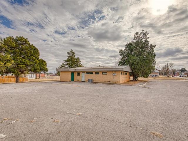 Commercial for sale in Elk City, Oklahoma