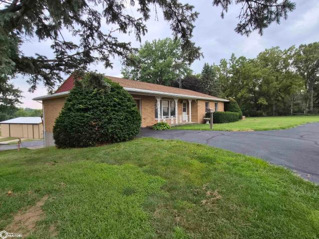 House for sale in Sigourney, Iowa