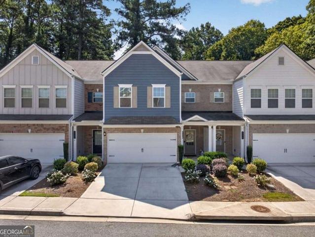 Townhouse for sale in Tucker, Georgia