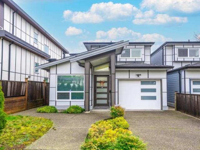 Duplex for sale in Burnaby, British Columbia