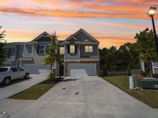 Townhouse for sale in Oakwood, Georgia