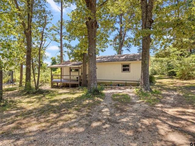 House for sale in Henderson, Texas