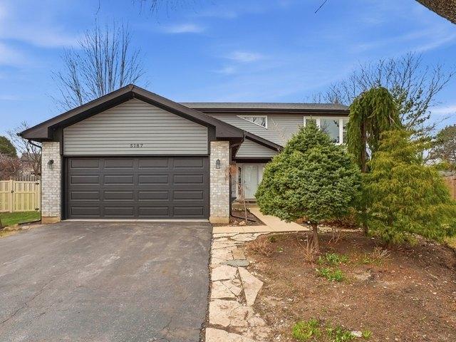 House for sale in Gurnee, Illinois