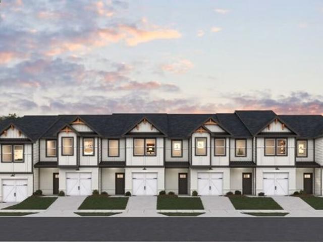 Townhouse for sale in Gainesville, Hall County