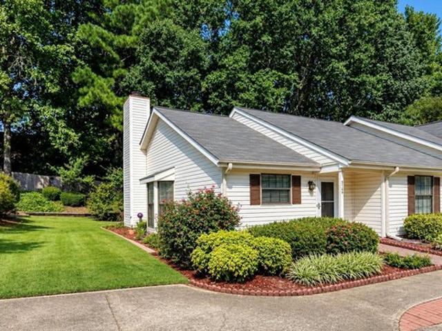 Townhouse for sale in Alpharetta, Georgia