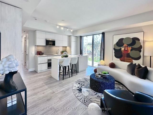 Condo for sale in Port Credit, Mississauga