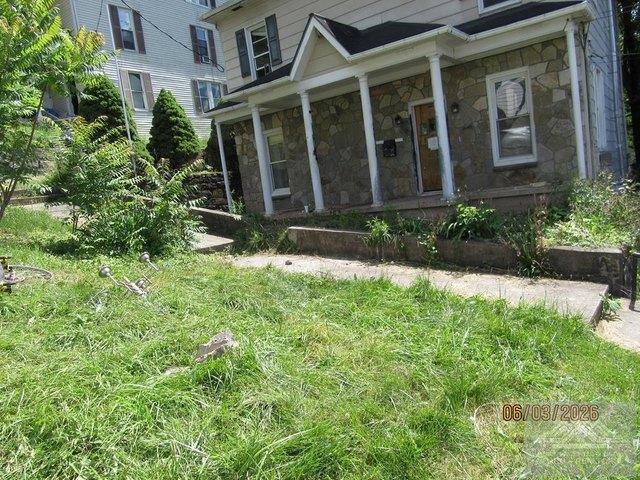 House for sale in Hinton, West Virginia