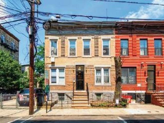 House for sale in Union City, Hudson County
