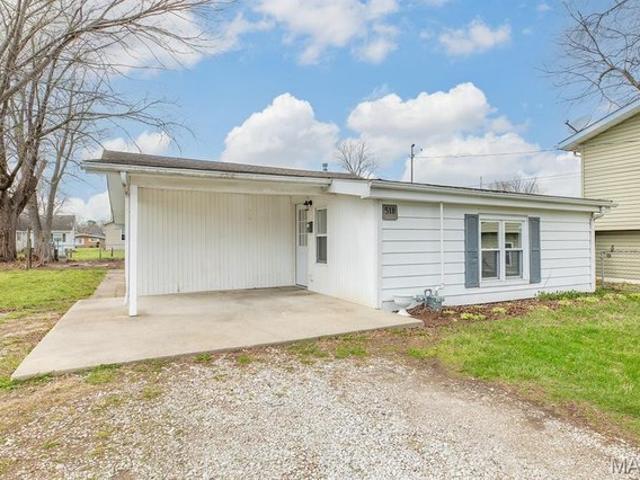 House for sale in Bethalto, Illinois