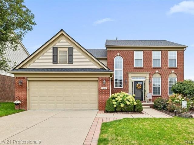 House for sale in Lake Orion, Oakland County