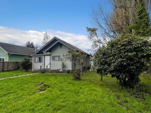 House for sale in South Bend, Washington