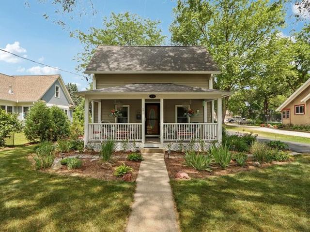 House for sale in Hartland, Wisconsin