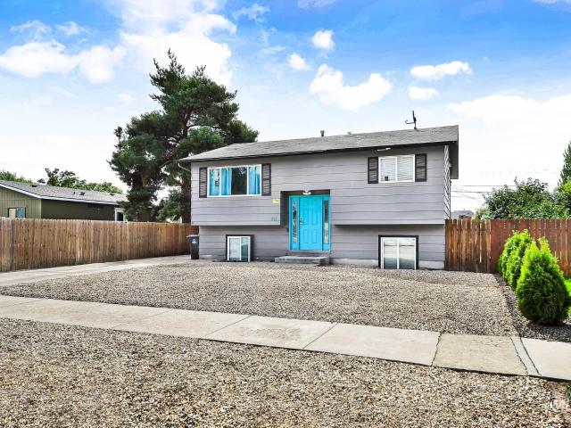 House for sale in Caldwell, Canyon County