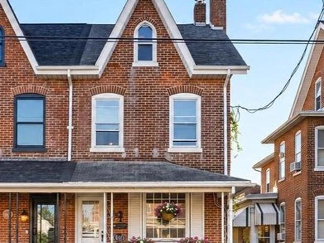 Townhouse for sale in Boyertown, Berks County