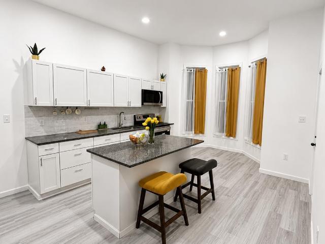 House for sale in Avondale, Roselawn