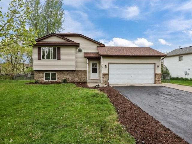 House for sale in Braham, Minnesota