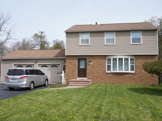 House for sale in Oak Hill, New York