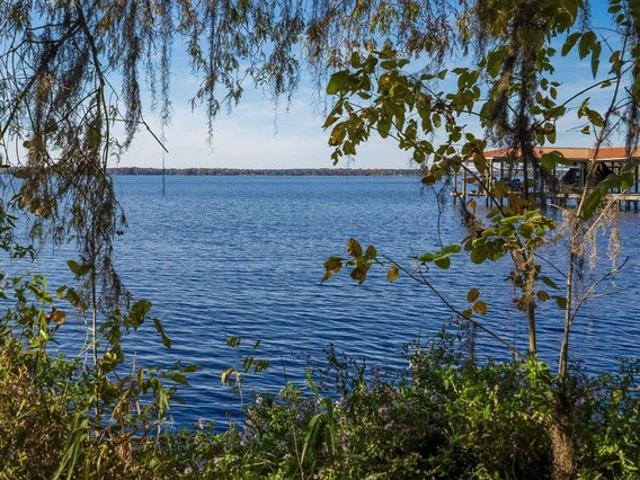 House for sale in East Palatka, Florida