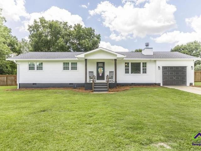 House for sale in Bonaire, Georgia