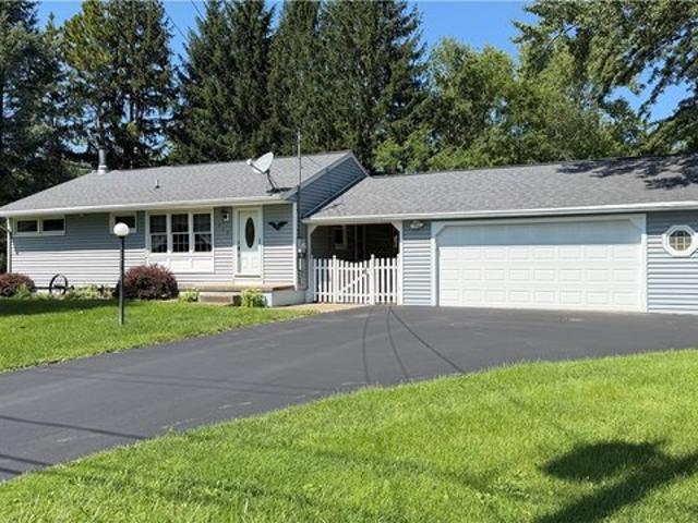 House for sale in Niagara, New York